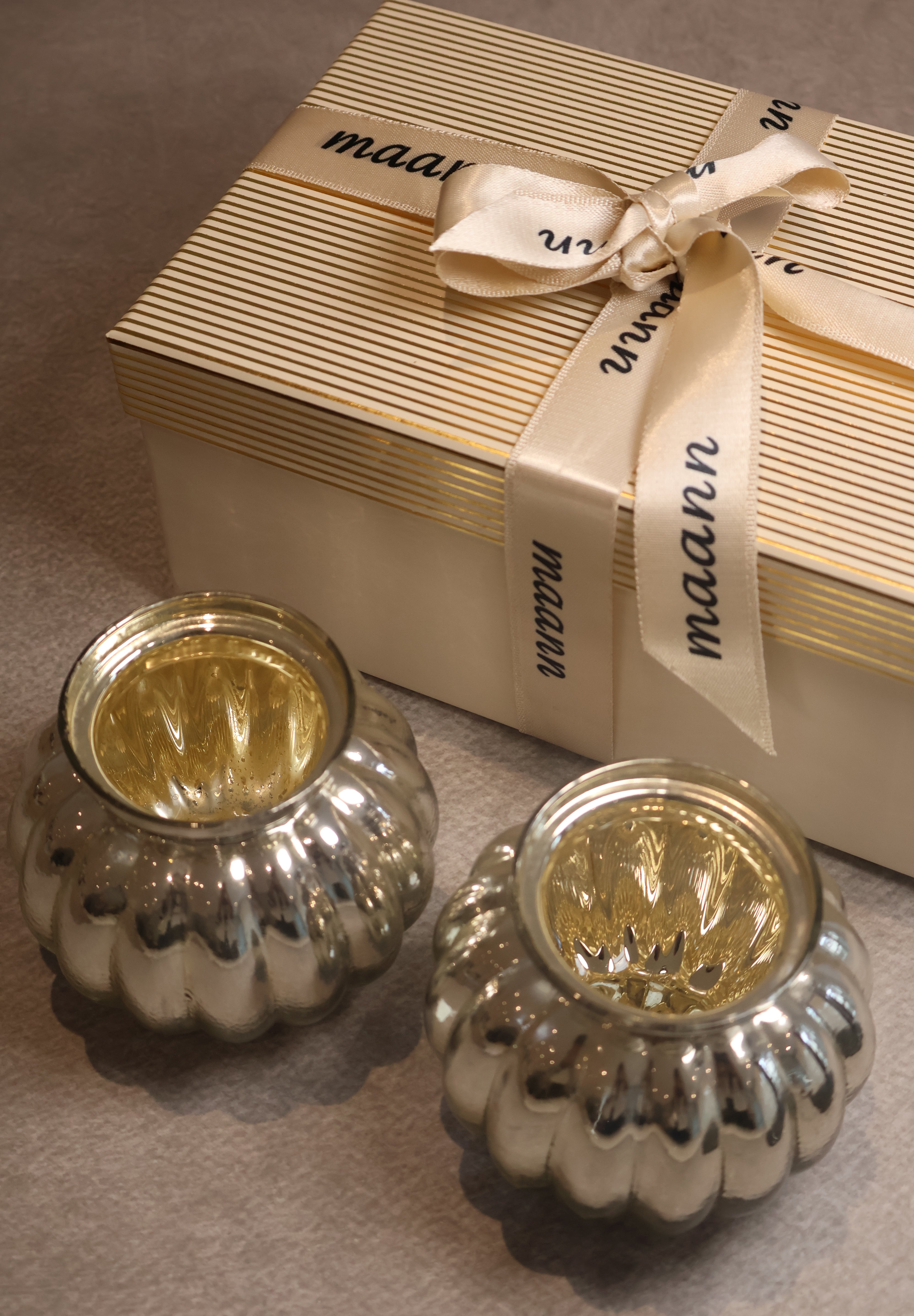 Ribbed Silver Candle Holder (Set of 2)